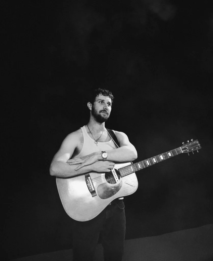 Luke De-Sciscio sings Jeff Buckley